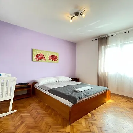 Apartman Lenny Pula,croatia *