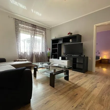 Apartman Lenny Pula,croatia *
