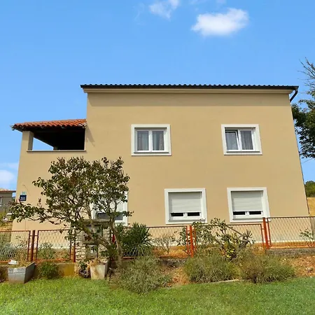 Apartman Lenny Pula,croatia Pula